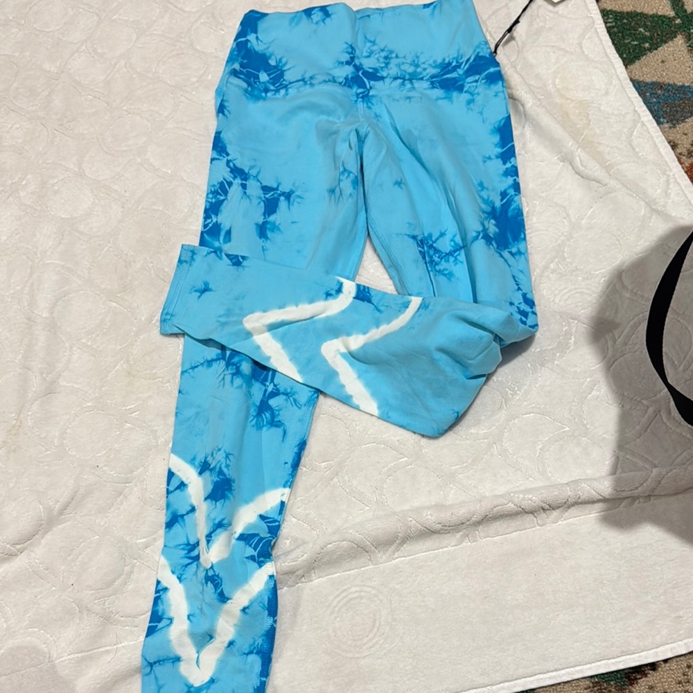 Electric & Rose Blue and White Artistic Leggings